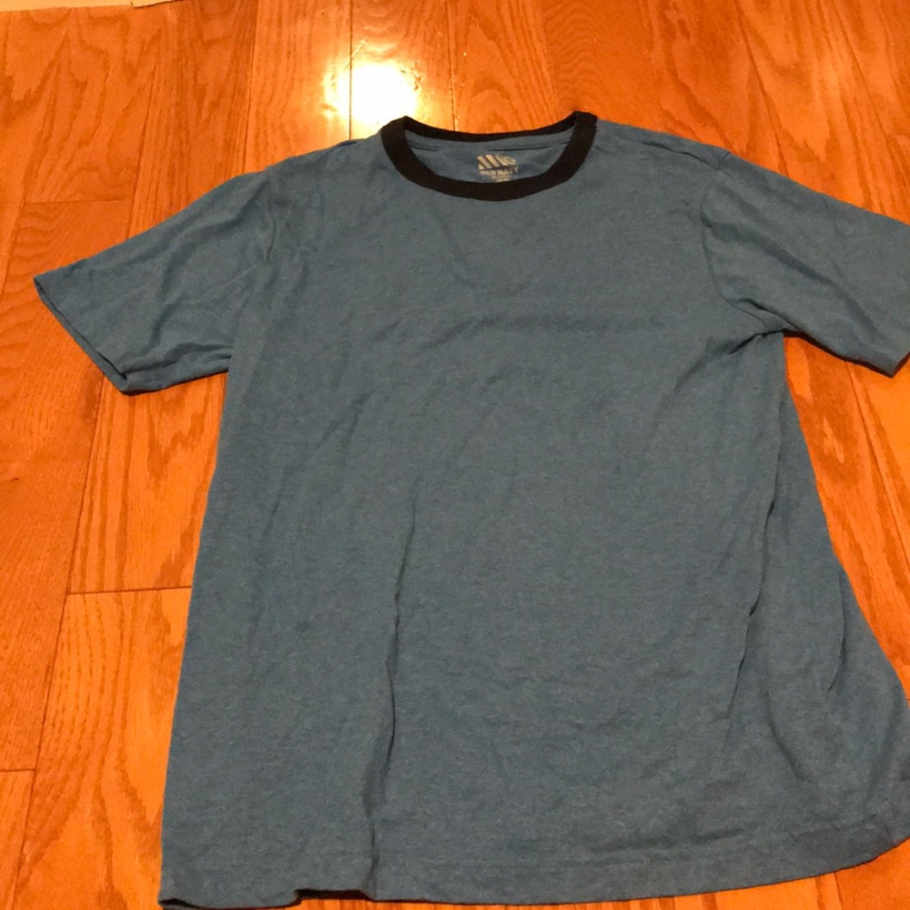 Old Navy t-shirt